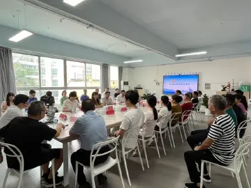 梅林街道打造“福聚·梅邻”品牌，将议事会开进家门口