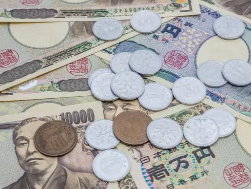 日本政府债务总额首次超过1300万亿日元