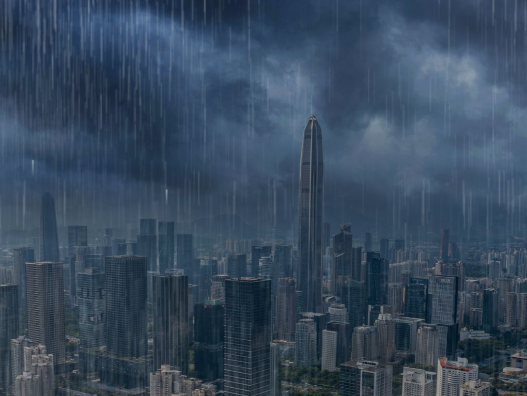 暴雨期间深圳超2万人次在岗，保障城市平稳运行