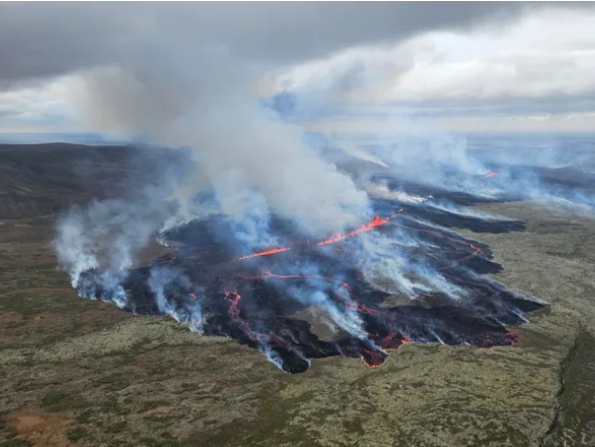 冰岛火山喷发显著减弱，熔岩缓慢向东北方向蔓延