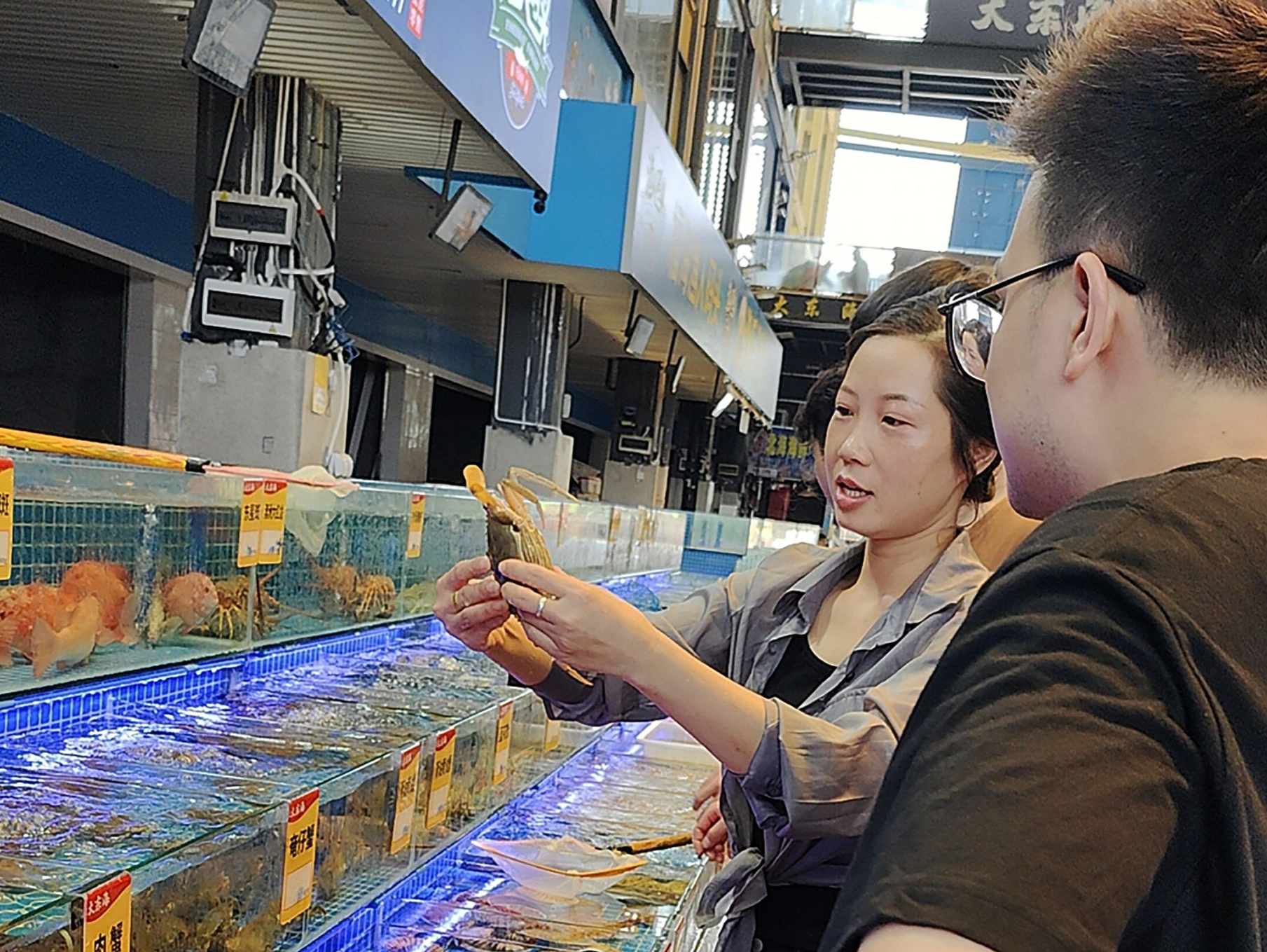 “圳品”黄油蟹上市受热捧