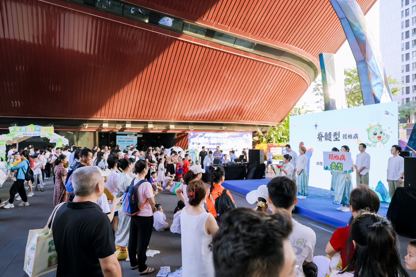 这场健康科普集市很“圈粉”！龙岗启动今年的健康活动月活动