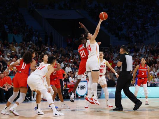 恭喜！中国女篮以80:58大胜波多黎各队