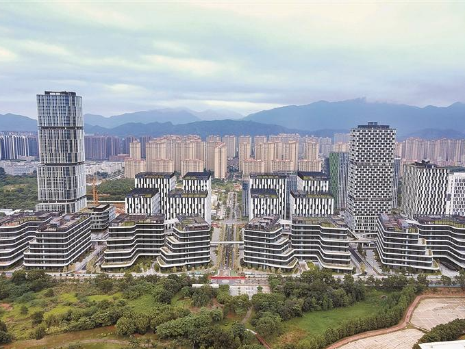 上半年深圳制造业增加值同比增长12.7%，工业第一市活力足动能强
