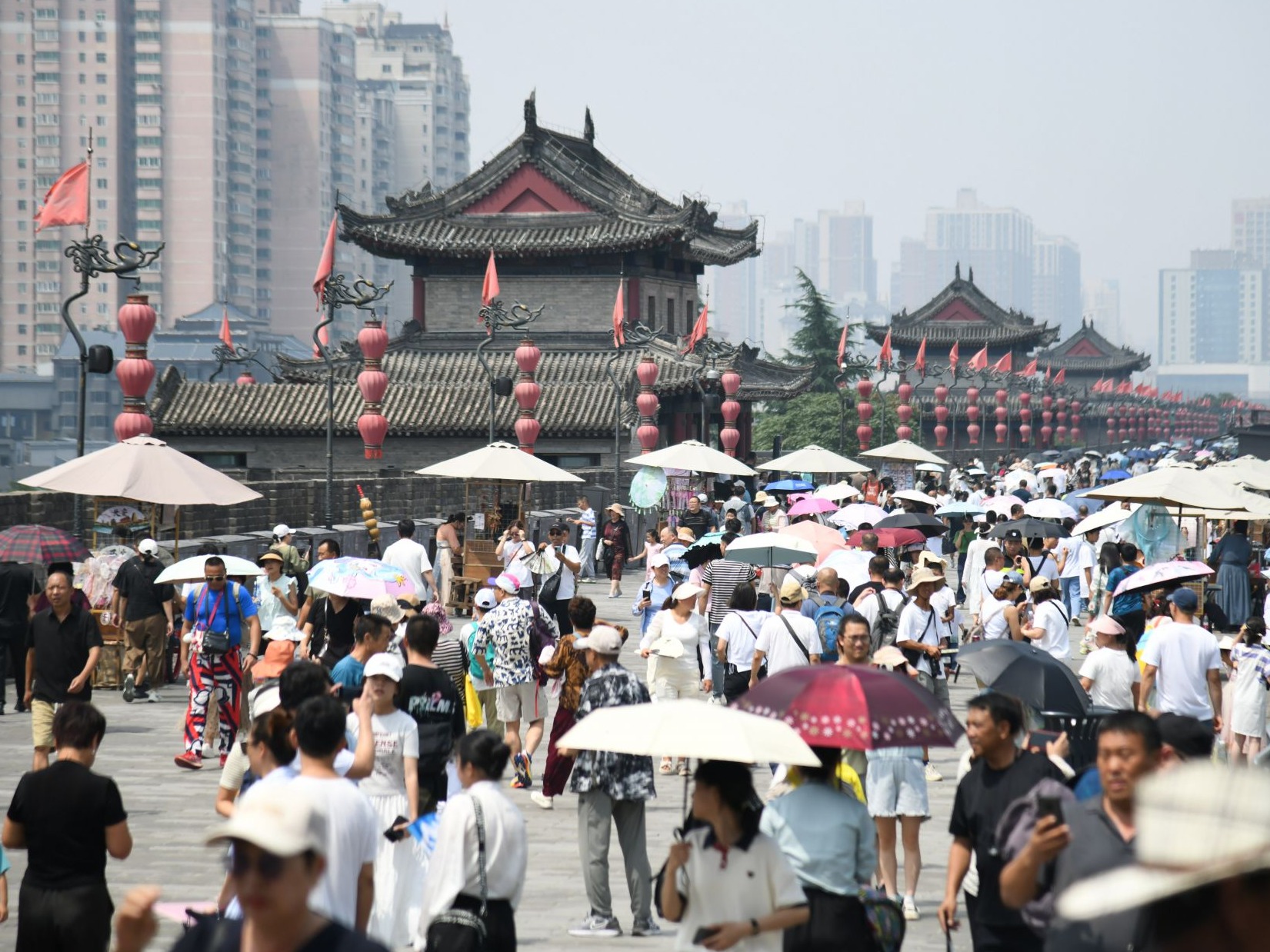 热门景点预约难、抢票难？文化和旅游部：所有景区均保留人工窗口