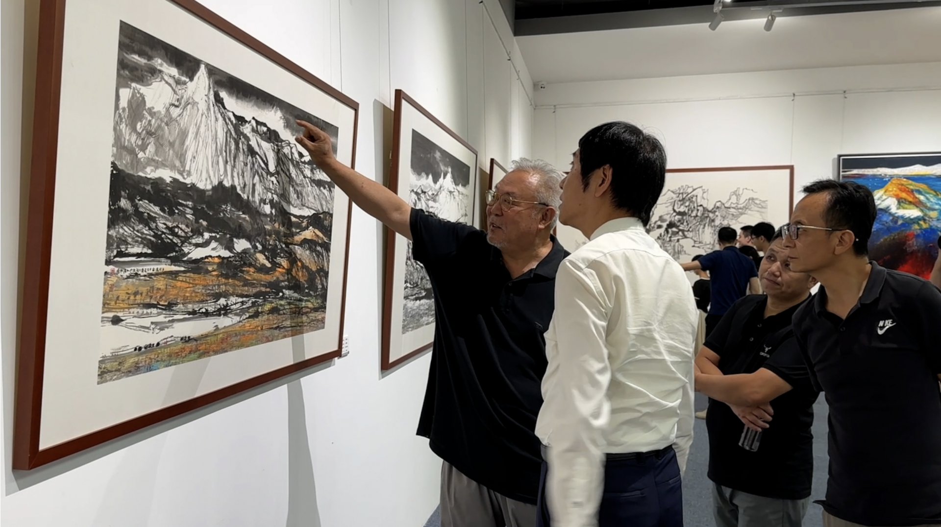 冰川大山尽收眼底 来福田美术馆感受“达古冰川”的独特魅力