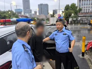 男子赌气出走失联，罗湖警方两小时内寻回