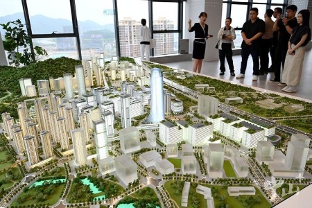 突破空间之困：城市更新既要“硬基建”还要“软基建”｜“大桥时代•走读湾区”深圳篇④