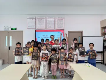桂园街道组织开展烧箔画创意DIY活动