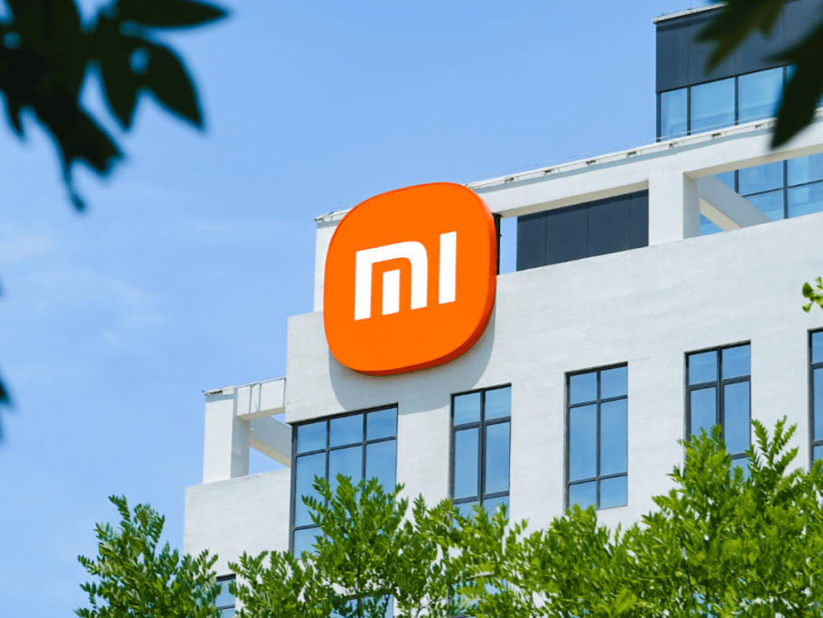 小米三折叠手机专利曝光！网友：期待入场 打下价格