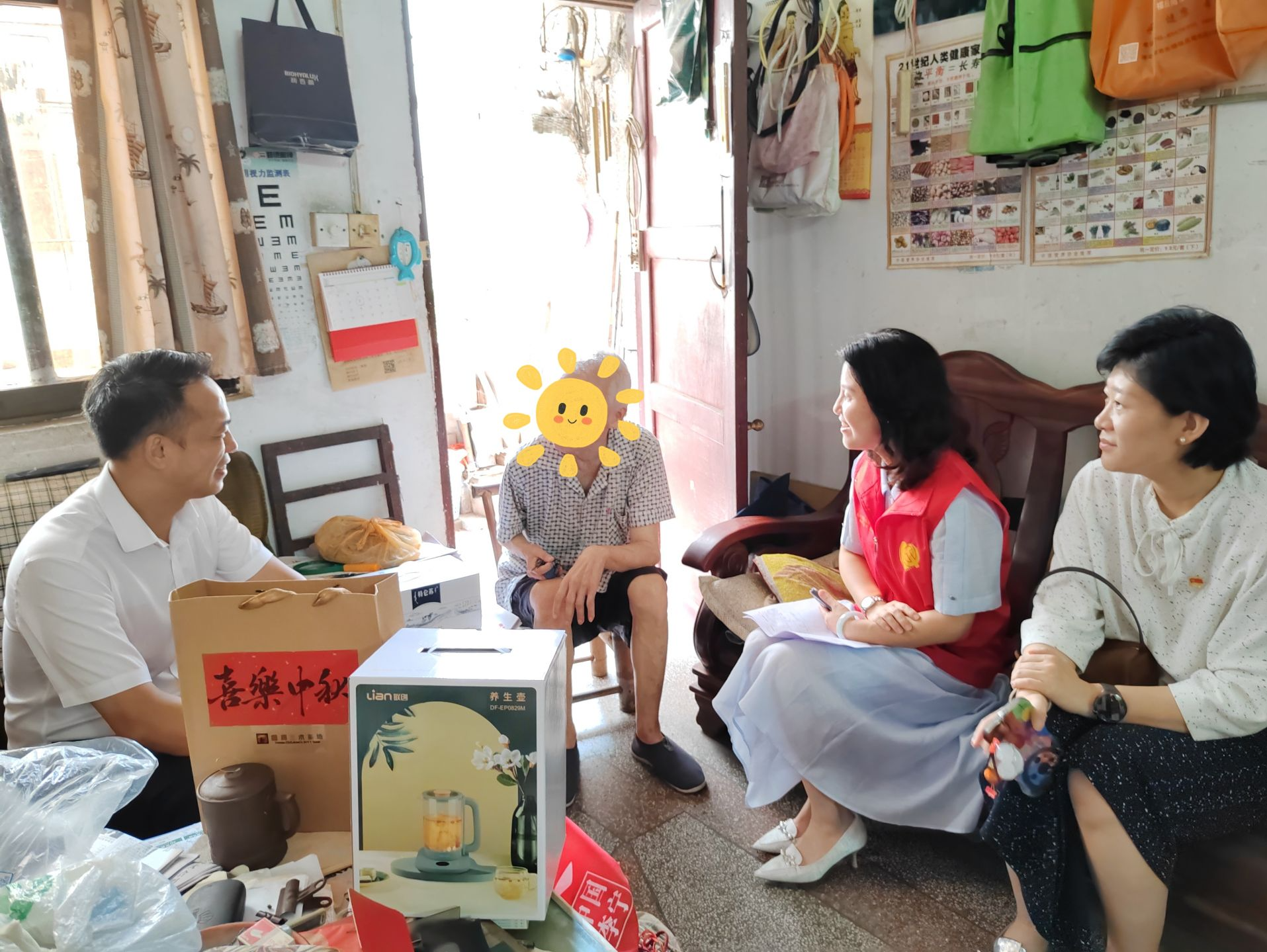 暖心！龙岗南新社区募集爱心月饼送给特殊群体