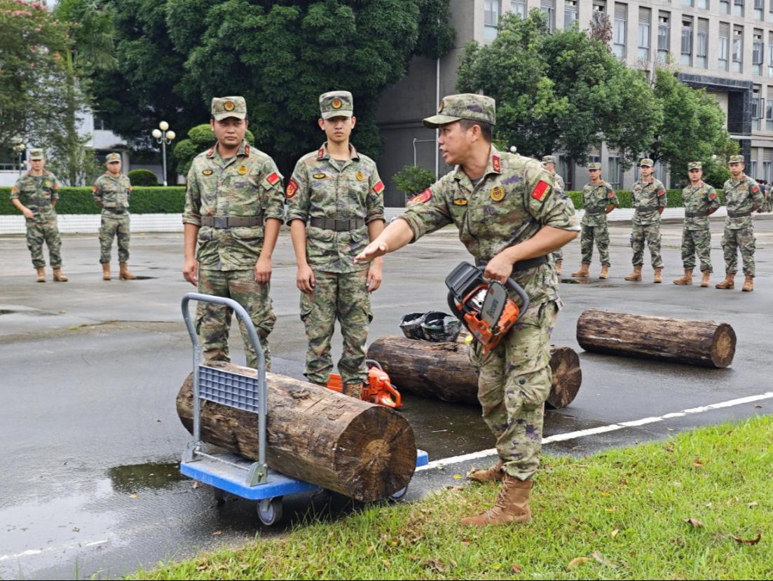 坂田武装部开展应急队伍防汛防风专项集训