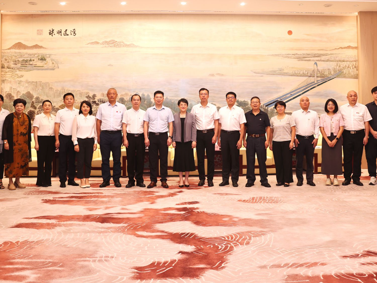 共绘大湾区团圆画卷，东莞邀“2亿分之一”代表共赏莞邑圆月