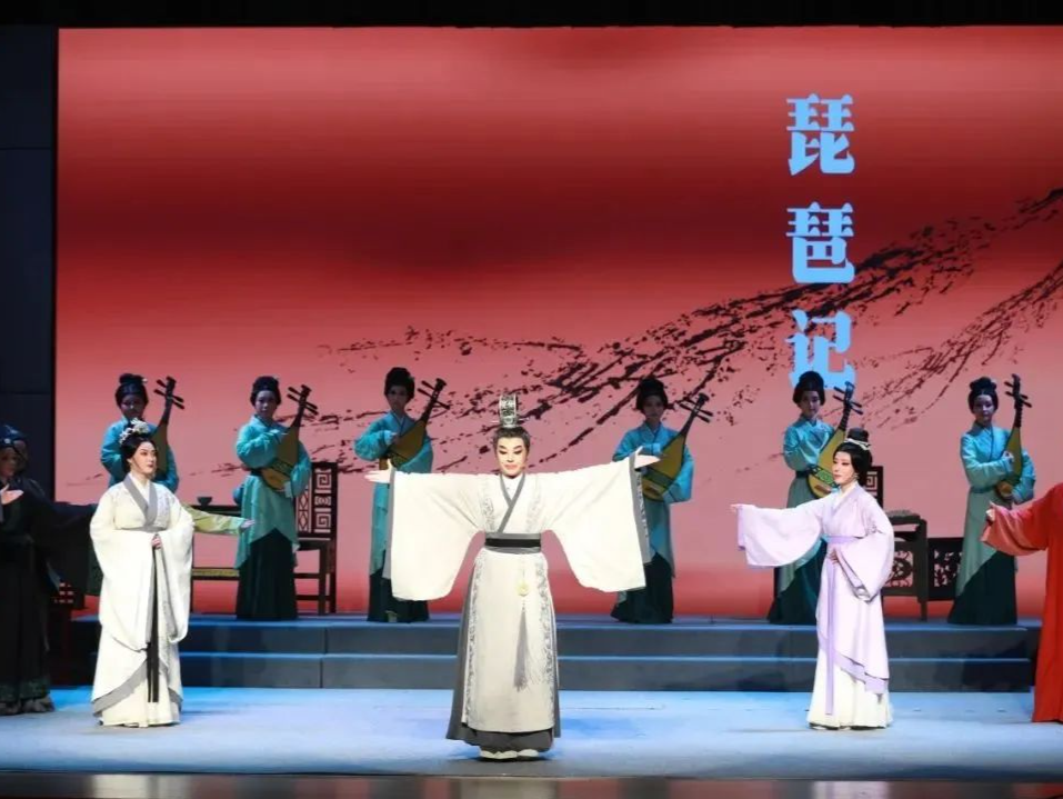 老戏新唱共享“文化大餐”！新版越剧《琵琶记》在深圳热演 