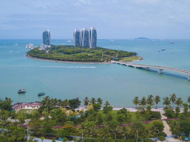 三亚旅游景区和文体场所全部恢复对外开放