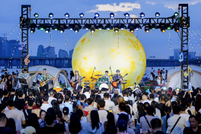 Needo喺边度？一起来重温前海这场中秋音乐会！