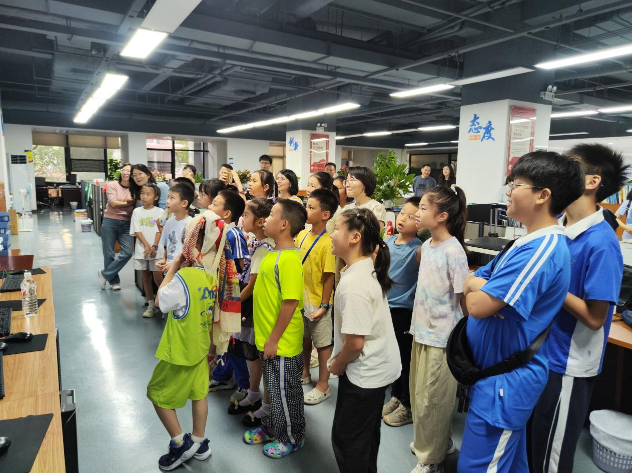 全国科普日暨深圳科普月 | “海洋守望者：青少年海洋监测技术探秘”举行