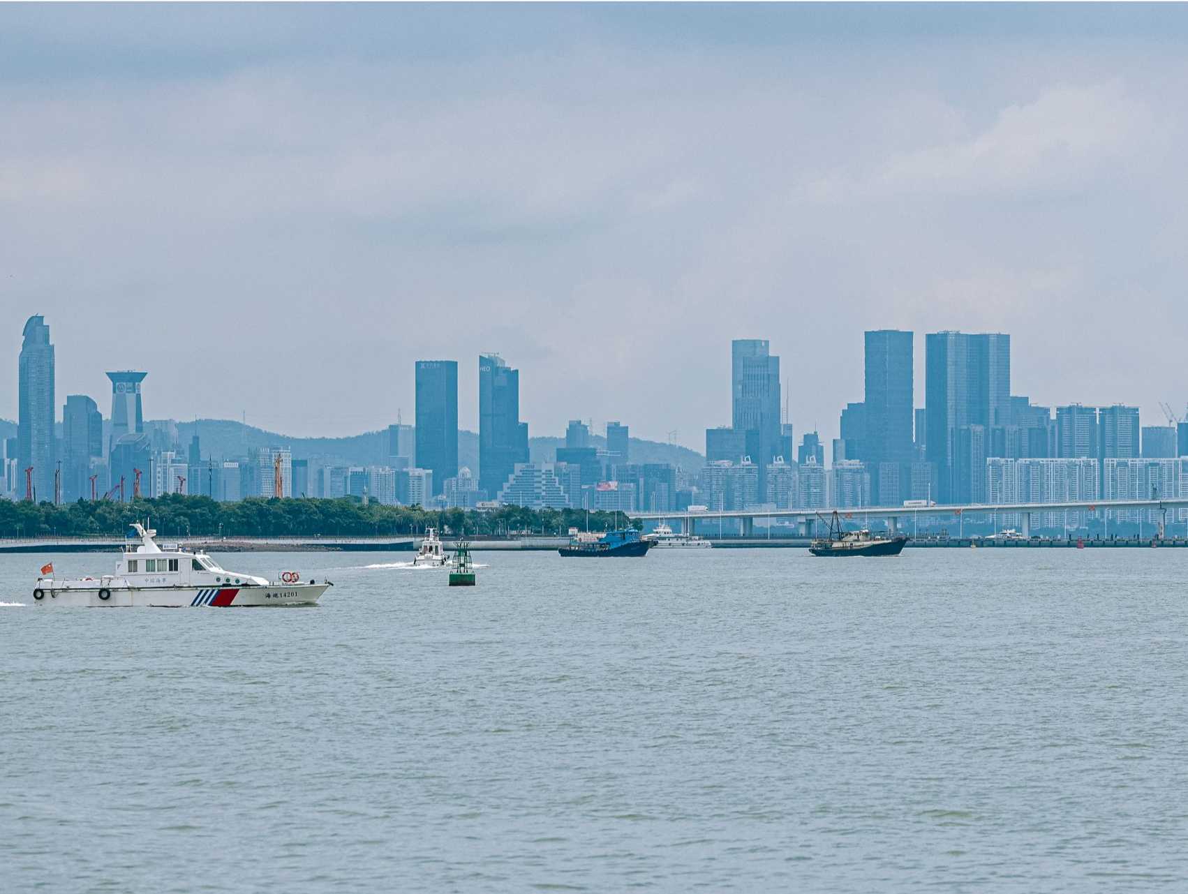 深圳海事局积极做好台风“摩羯”防抗工作
