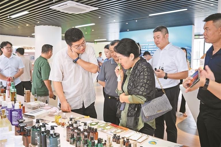 宝安—潮南产业协同发展基地举办交流合作活动，行业大咖传经送宝 入驻企业碰撞机遇