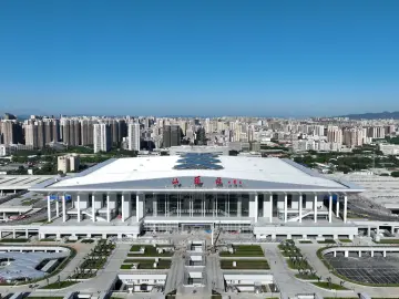 新建汕头站一期站房9月20日正式启用，集高速普速城际铁路与公交汽运于一体