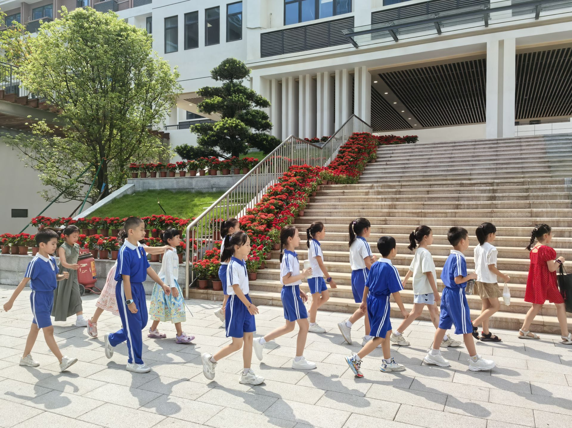 提供2250个学位，宝安区又一所九年一贯制学校落地启用