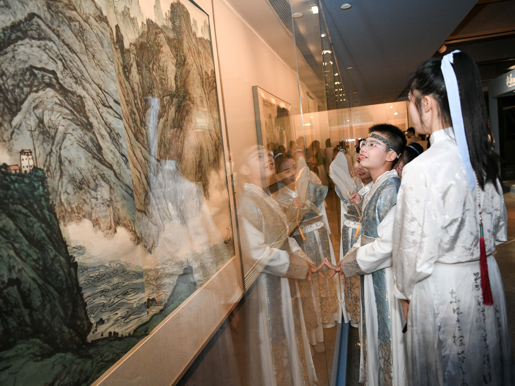 @深圳人：“艺”起来，去看展！