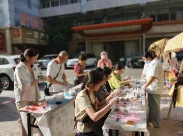 独树社区开展中秋游园进园区活动