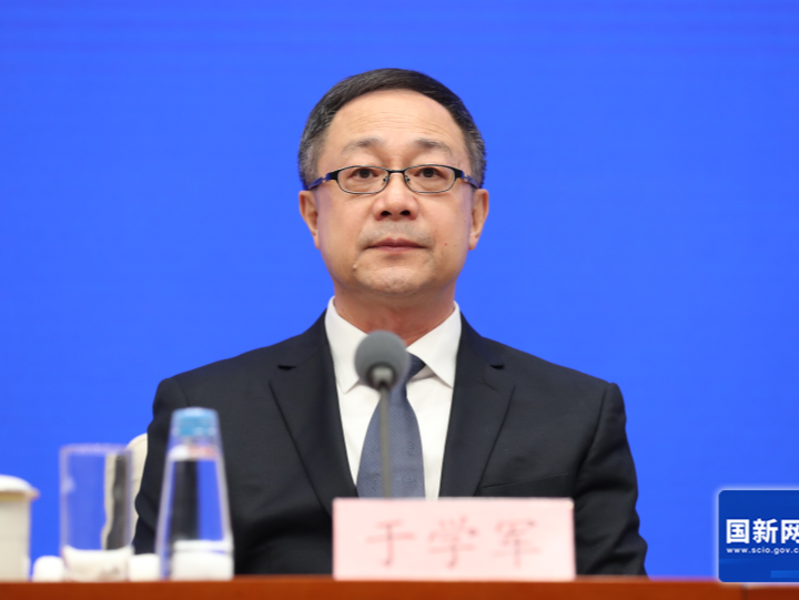 国家卫健委：大力提倡适龄婚育、优生优育，倡导夫妻共担育儿责任
