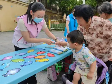 光明区民政局举办趣味普法游园会喜迎中秋佳节