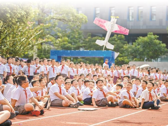 深圳市福田区外国语小学：打造“热气腾腾的校园” 让每一个生命茁壮成长