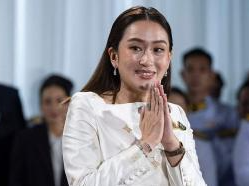 泰国国王批准新内阁名单：佩通坦担任总理，副总理共6名