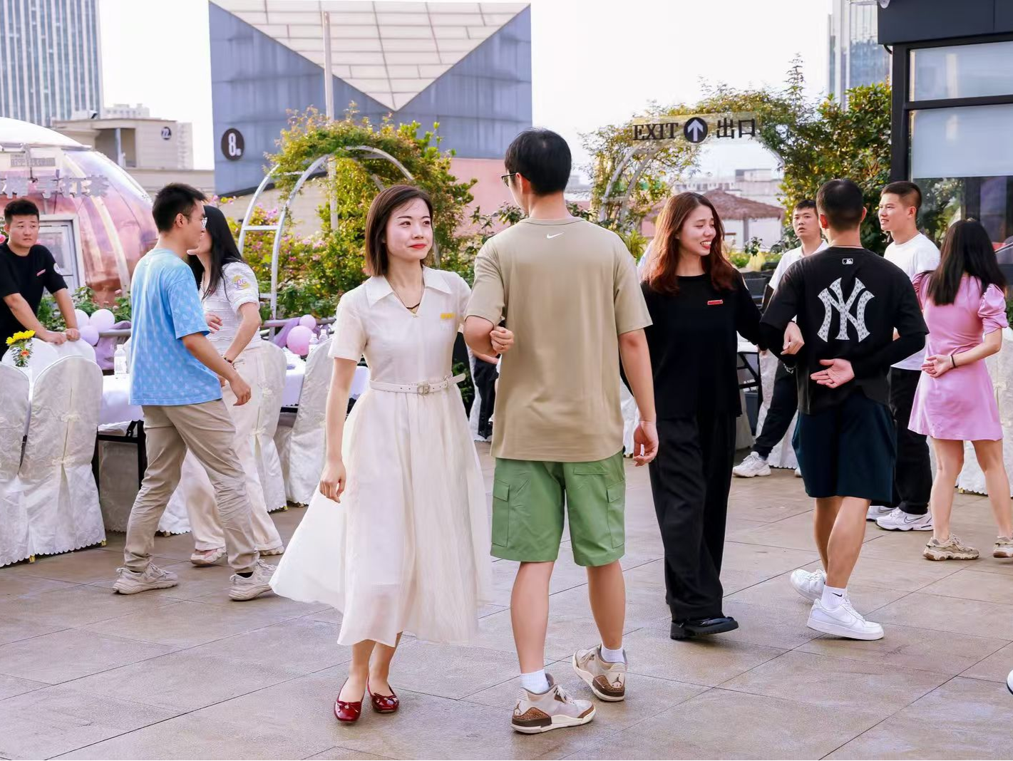 “花样邂逅时 月缘一线牵”联谊交友活动成功举办——龙华推出“群促良缘”系列首个群体专场