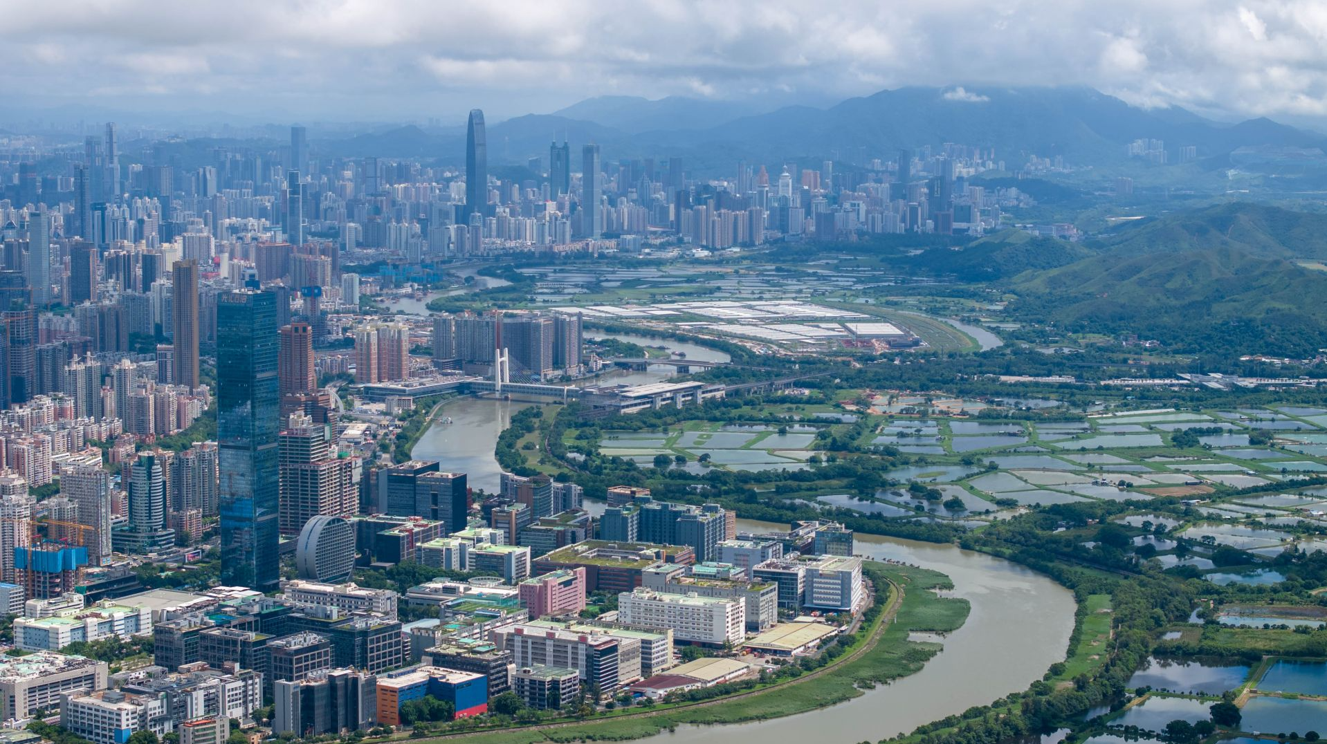 深圳421家A股上市公司总市值超8万亿元