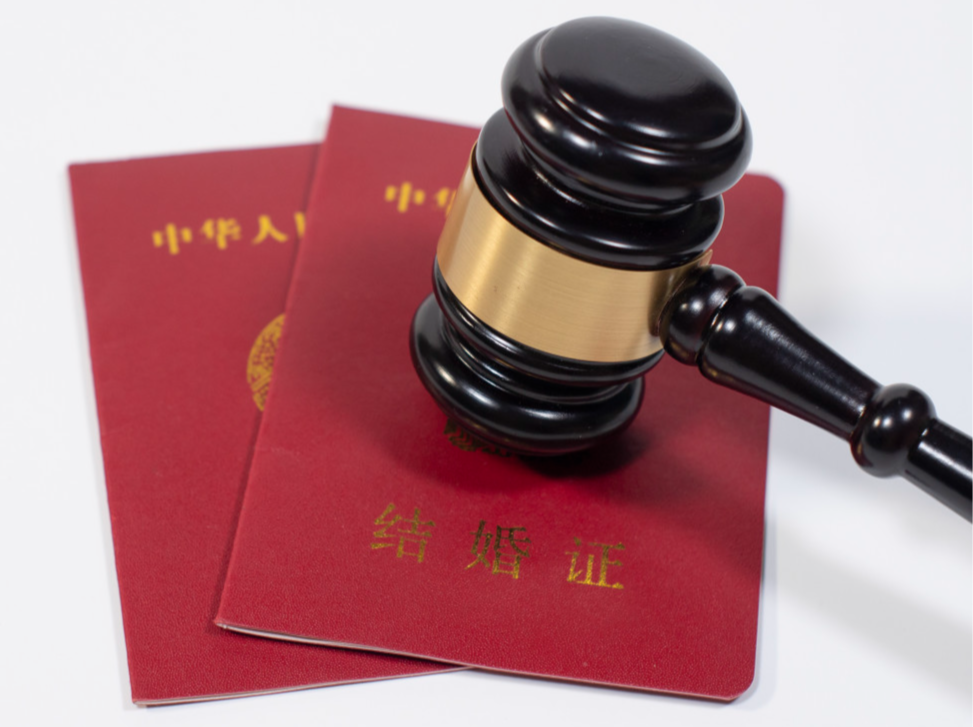 婚姻登记窗口提醒“女方多次闪婚闪离”，合理警示还是隐私侵犯？| 律师说法