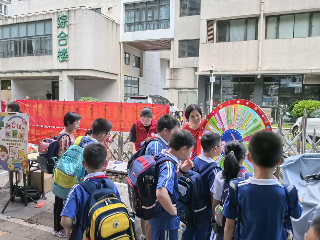 大塘龙社区开展未成年人普法宣传活动