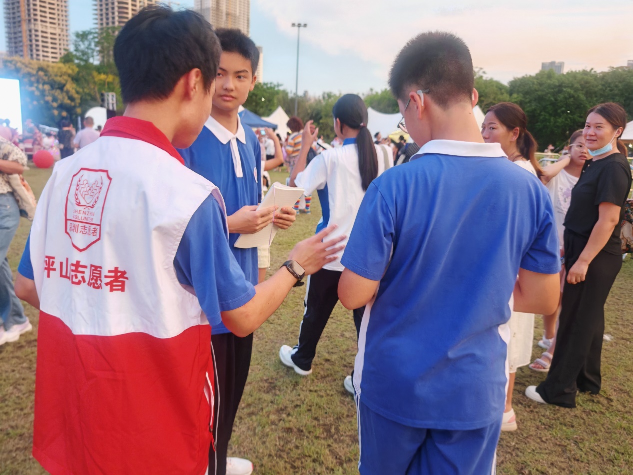 马峦街道：禁毒宣传进公园