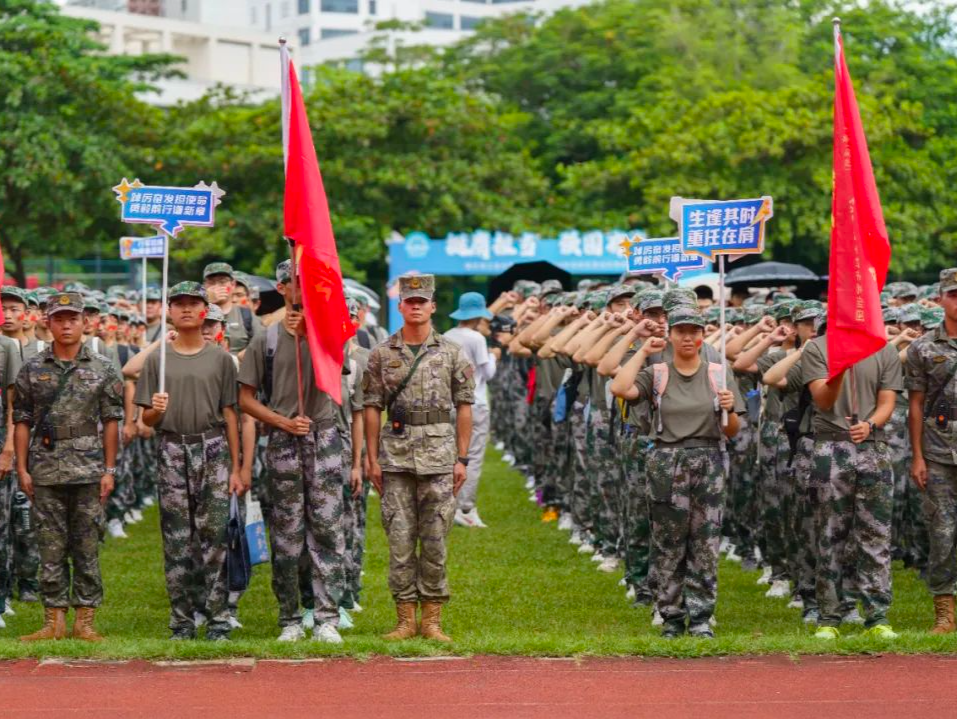 10公里拉练，出发！哈工大深圳校区千余名“萌新”热血集结