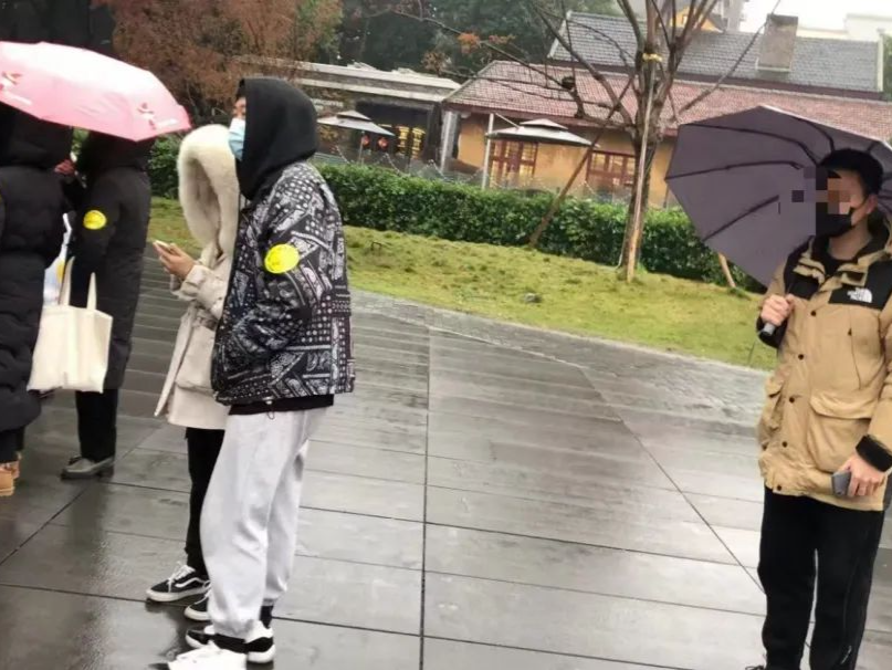 北师大毕业生兼职代人信访犯寻衅滋事罪被判刑，已提起上诉