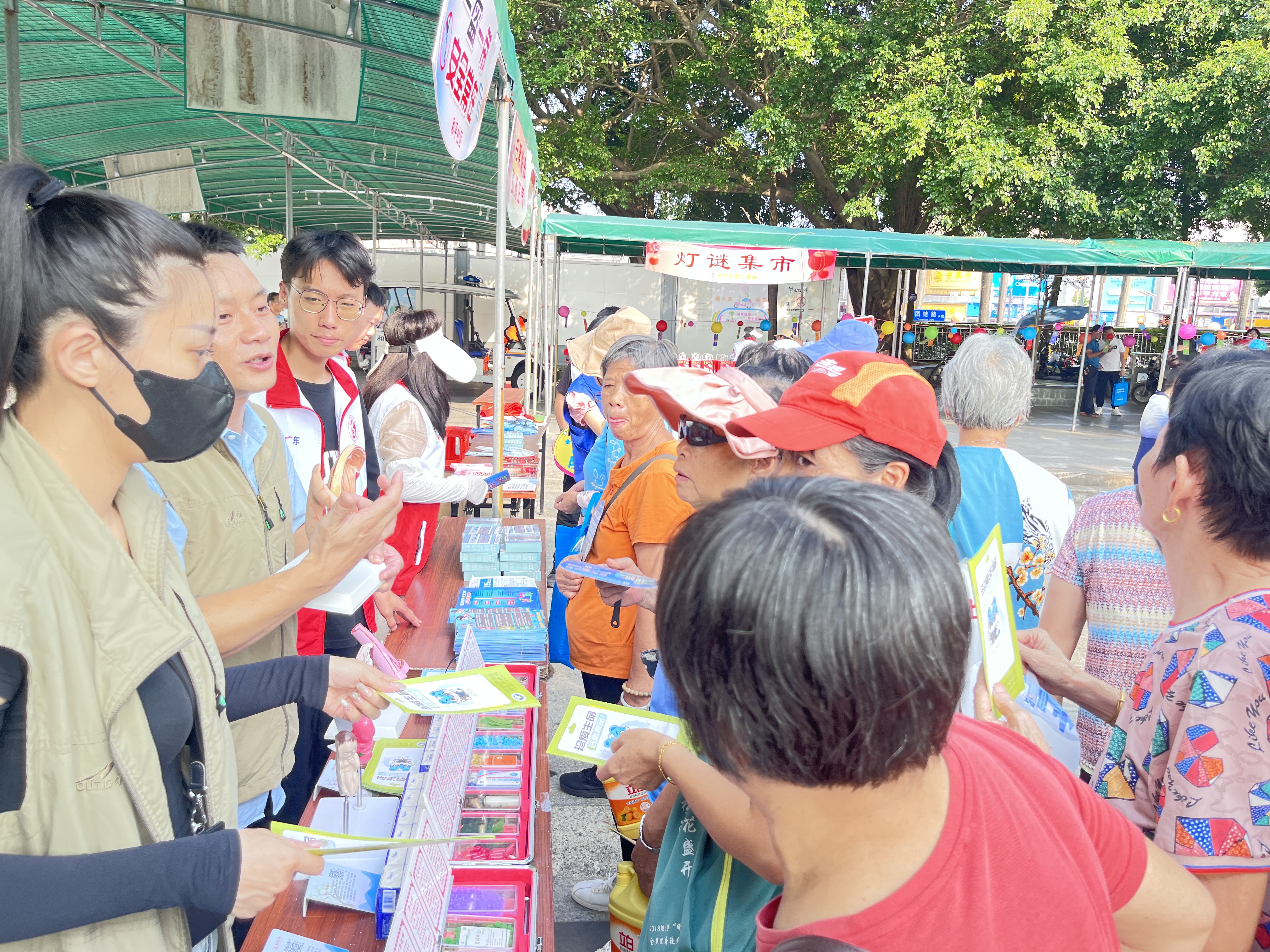 坪山街道开展禁毒宣传活动