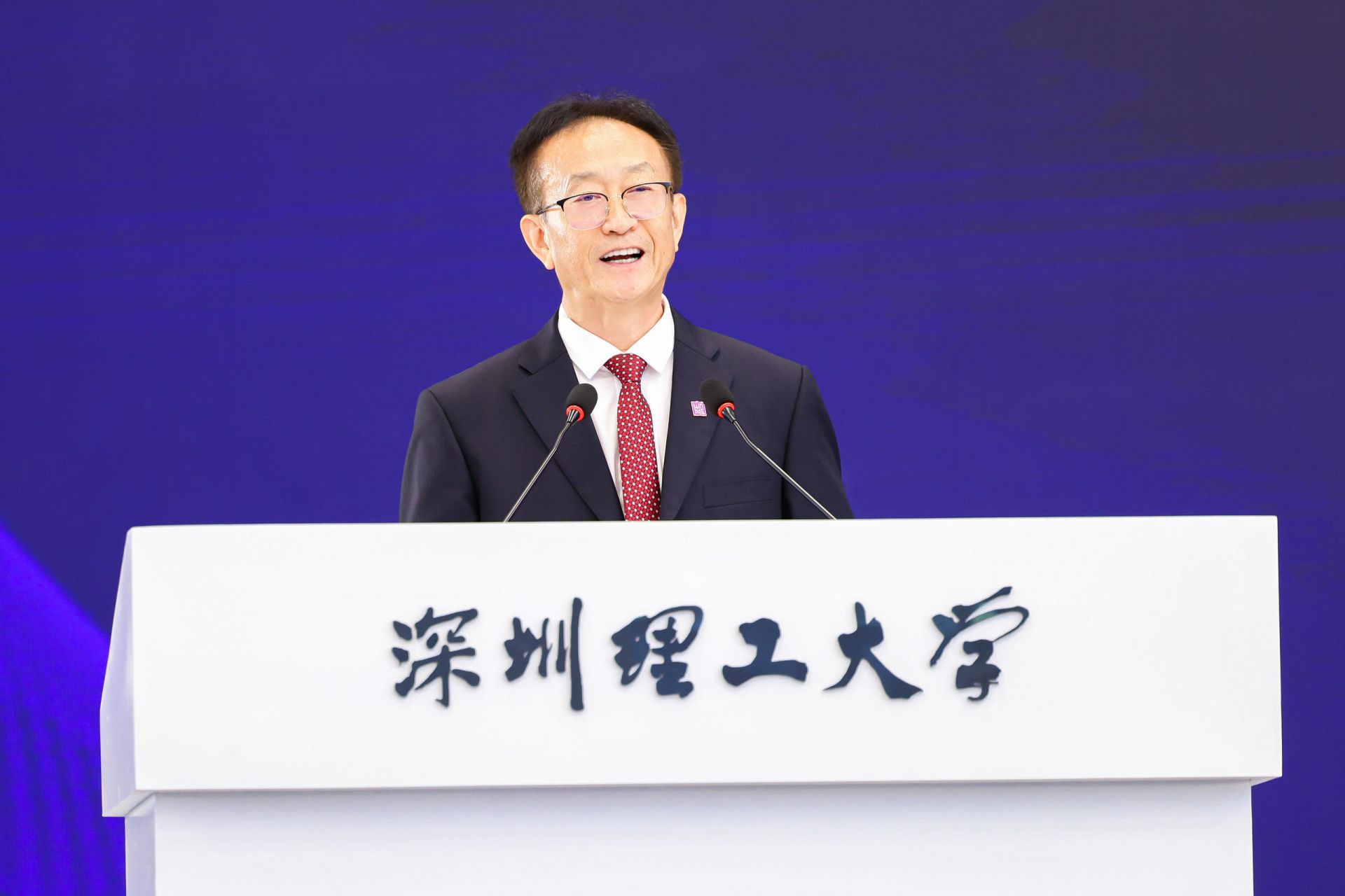 深圳理工大学校长樊建平：“可以不争第一，但一定要做唯一！”