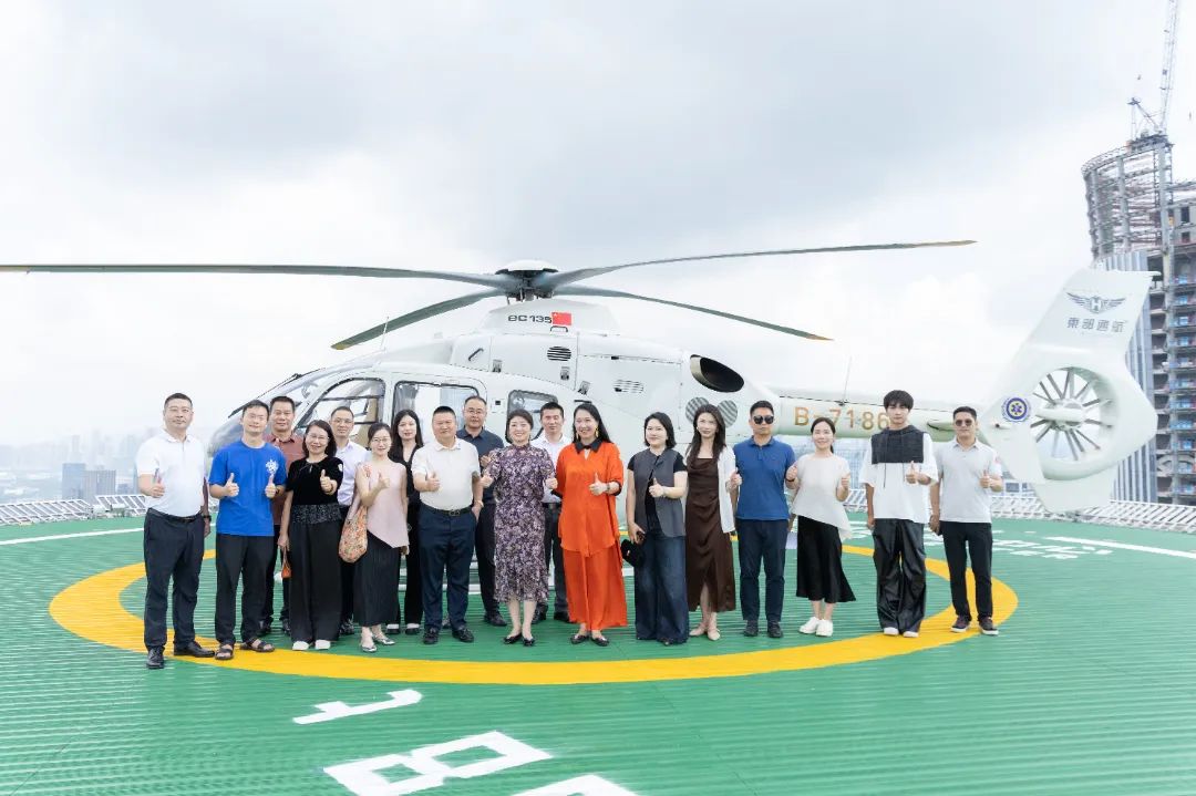 南山知名企业家亲身体验低空飞行俯瞰南山，解锁“低空+文旅”新玩法