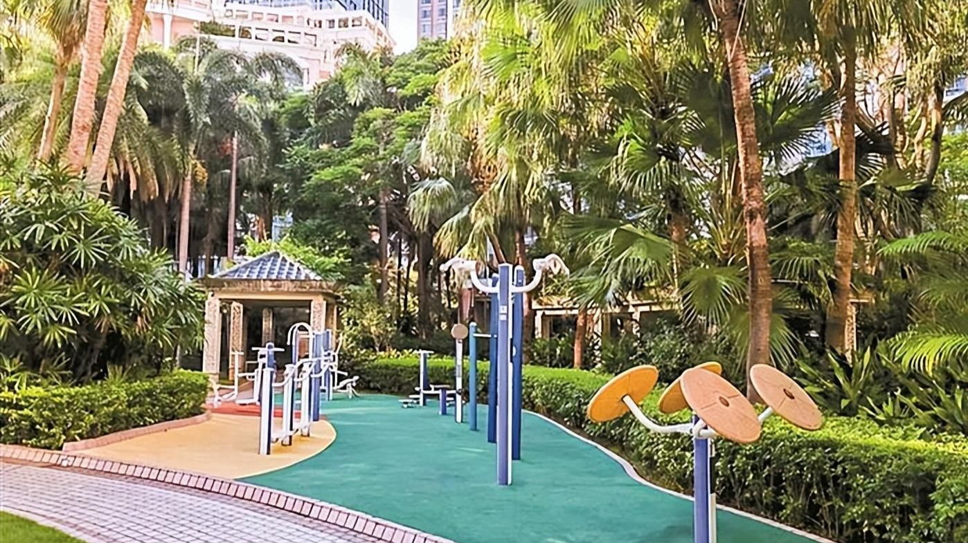 深圳东海花园二期：业主参与治理后大变样，物管费由亏转余