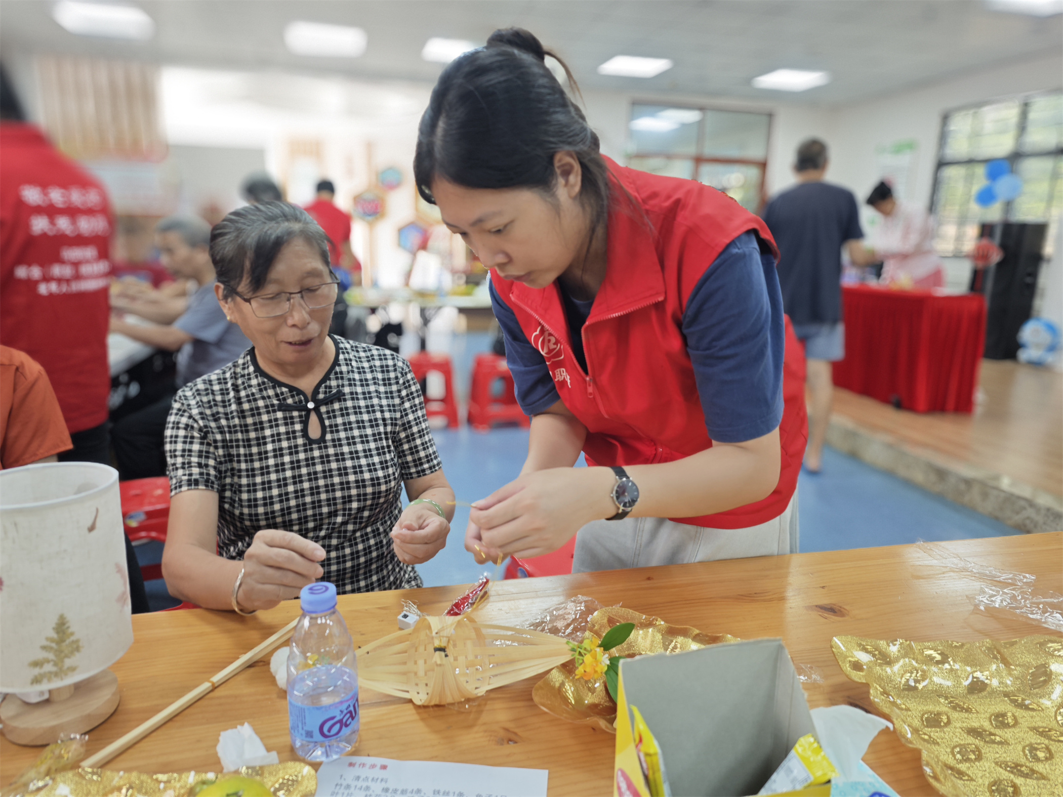 马田街道举办“非遗邀明月，团圆度中秋”主题活动 温情关怀老年人及残疾人