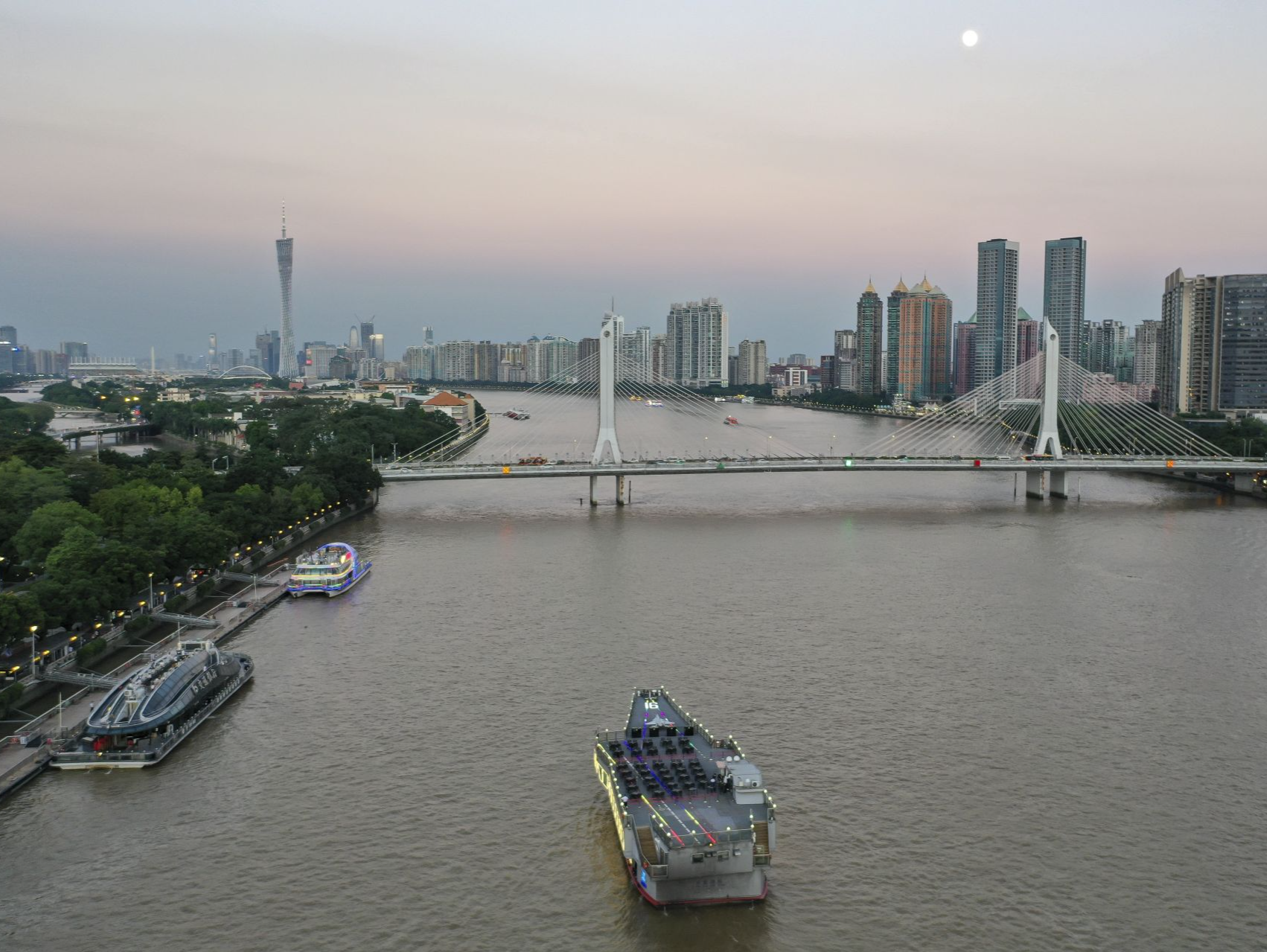 水利部：珠江流域20条河流发生超警洪水