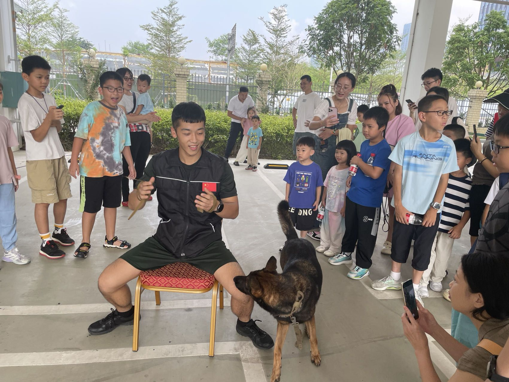 首次对市民开放！深圳军供站举办首届公众开放日活动