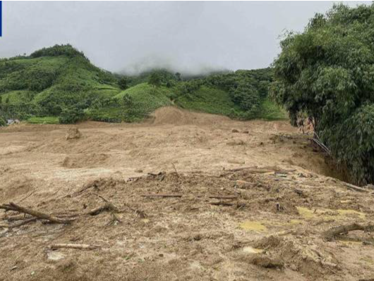 越南老街省一村庄发生山洪，已致25人死亡