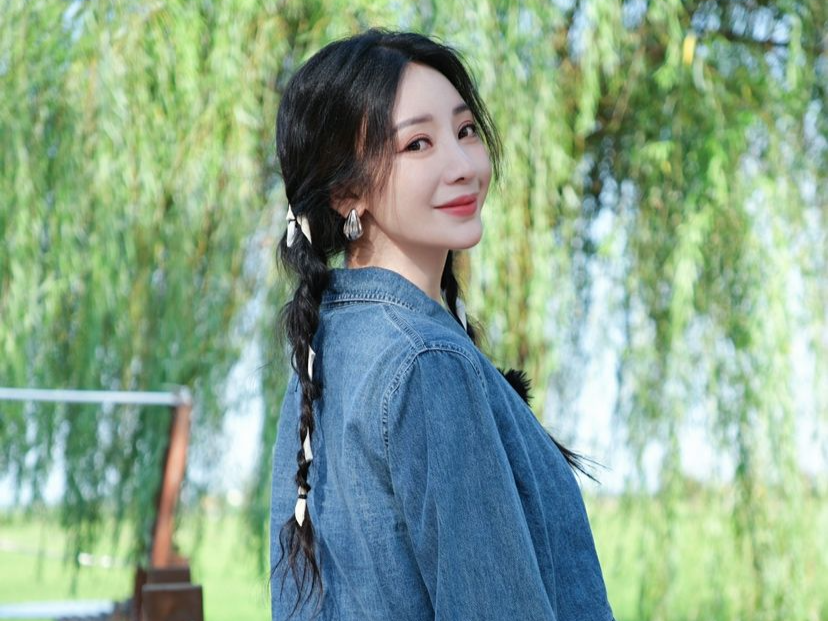 《花儿绽放》上演“村飨”企划，汪涵姚晨携36位花儿开大席