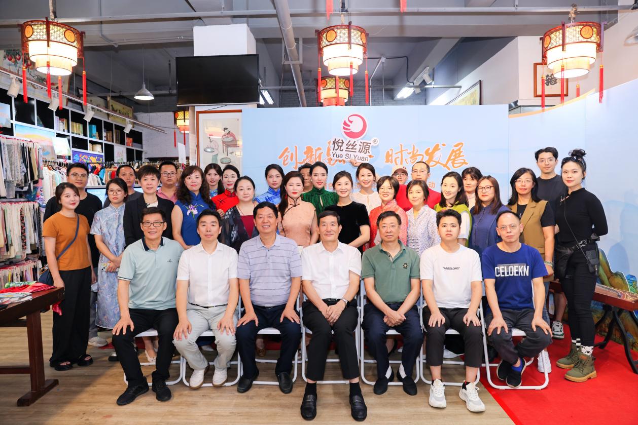 潮流面料品鉴展览沙龙在南山举办 共绘科技与时尚融合新篇章
