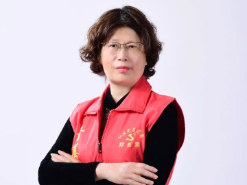 文明之光耀坪山｜郑若素：真心服务把群众利益放在首位