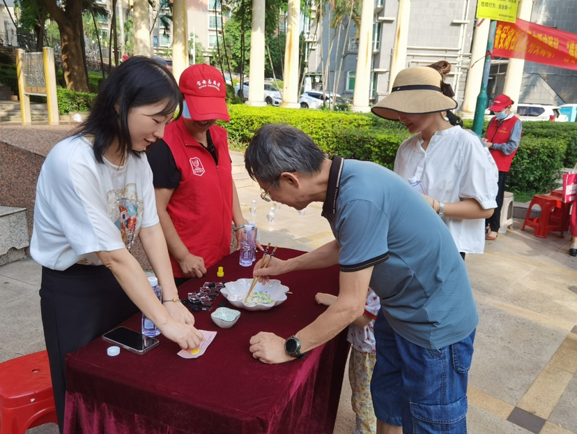 （不发）新安湖社区文明实践站举行趣味中秋节游园活动